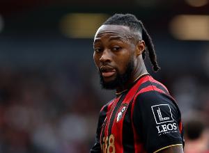 英超射手榜第二！太阳报：塞梅尼奥正接受加纳传奇前锋吉安的指导