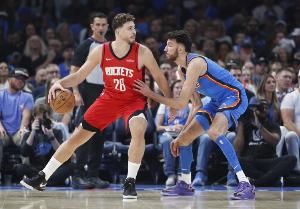 23岁100天！申京开赛季五战场均至少20分5板5助 历史最年轻