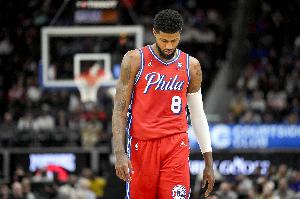 76人官方：乔治将在本周末和医生会面 来评估其恢复的情况