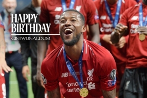 利物浦祝维纳尔杜姆35岁生日快乐，球员为红军出战237场夺4冠