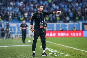 不敌越南！媒体人：丢球很狼狈很尴尬，邵佳一失望？八成是习惯了