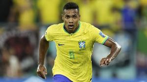 友谊赛后选择商业航班返回巴西，桑德罗：赛后好好休息非常重要