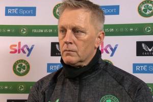 爱尔兰主帅：C罗说我给裁判施压，是他动作导致红牌和我没关系