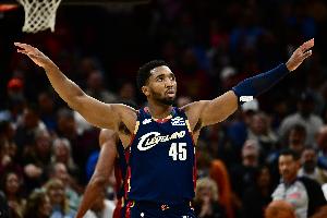 米切尔谈失利：天塌不下来 这些都是极好的历练我们都不担心