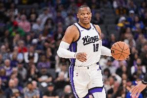 威少解锁至少25000分10000助攻 NBA历史控卫首人！