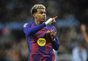 西媒：亚马尔几日前现身夜总会并待到凌晨，包厢仅限女性入内