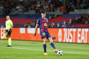 杰拉德·马丁：选择18号是因为阿尔巴 训练中防守亚马尔非常困难