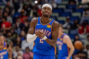 SGA：我们经常面对联防尤其与掘金系列赛 在这方面球队已取得进步